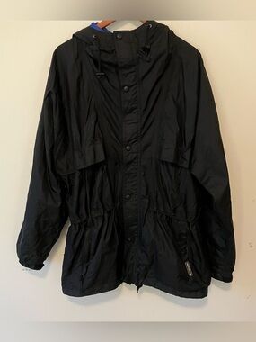 Helly Hansen Mens M Black Rain Jacket Hooded Packable Cinch Waist Nylon